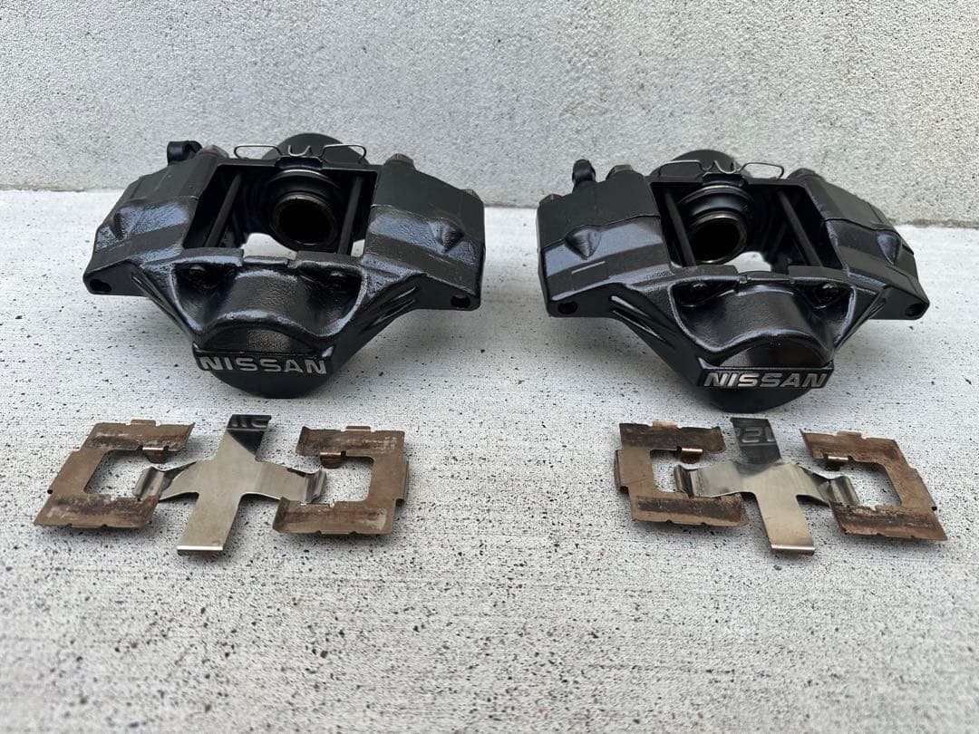 日産純正スカイライン(GT-R32-33-34)リアブレーキキャリパー2pot