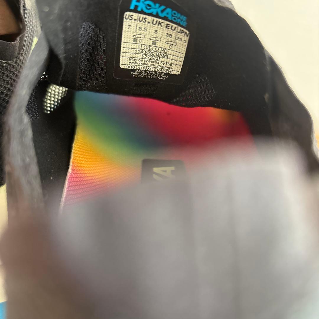 23.5　ホカ　HOKA ONEONE　ランニングシューズ　1143490