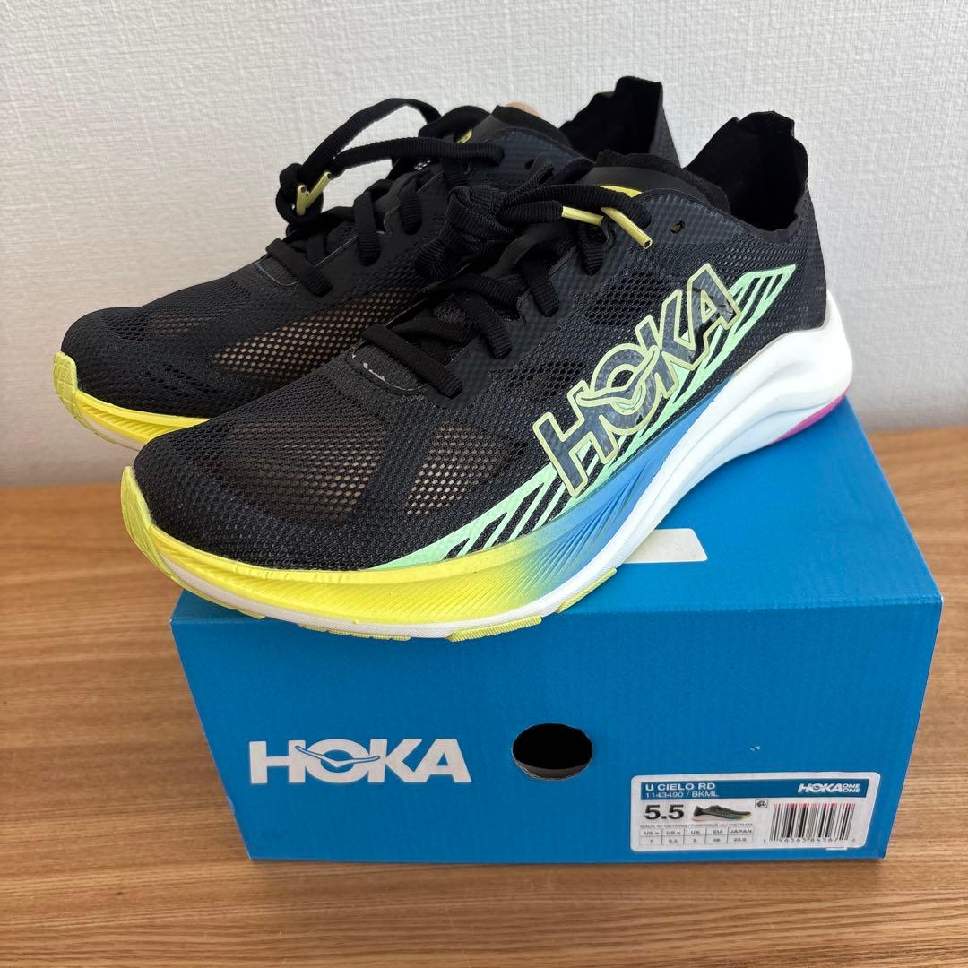 23.5　ホカ　HOKA ONEONE　ランニングシューズ　1143490