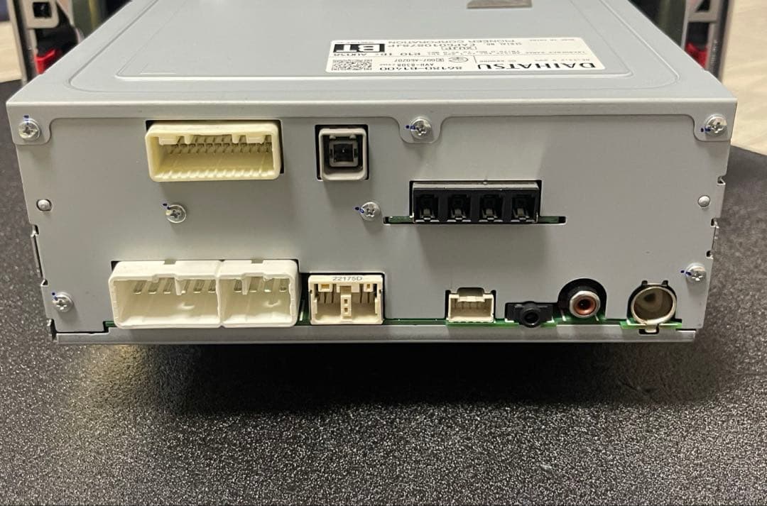 トヨタルーミー　9インチ 純正ディスプレイオーディオ