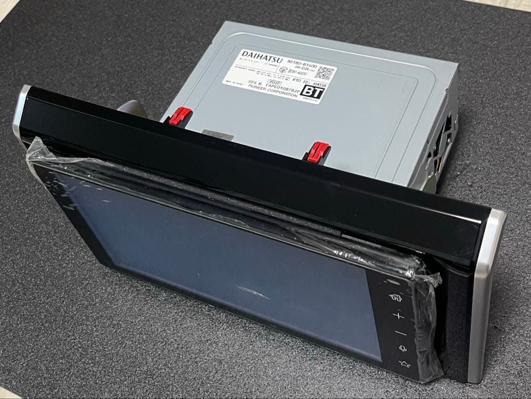 トヨタルーミー　9インチ 純正ディスプレイオーディオ