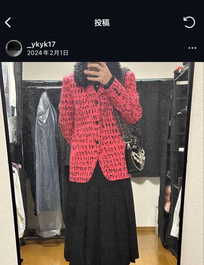 コムデギャルソン　オムプリュス　ピンク 文字プリント テーラードジャケット