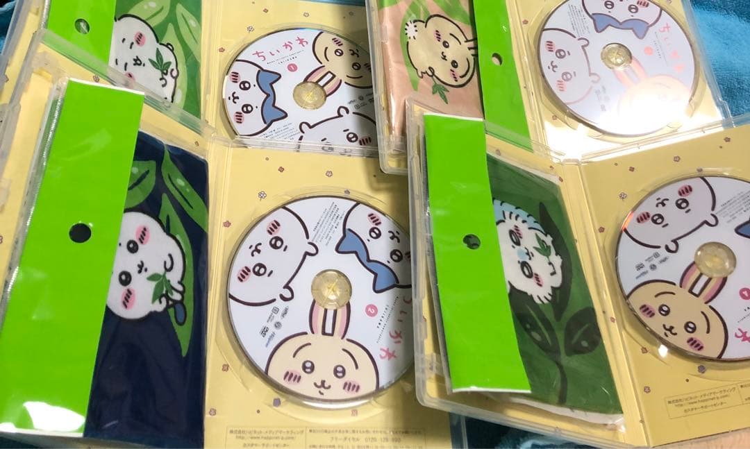DVD ちいかわ 1 2 3 4巻セット 綾鷹ポーチ