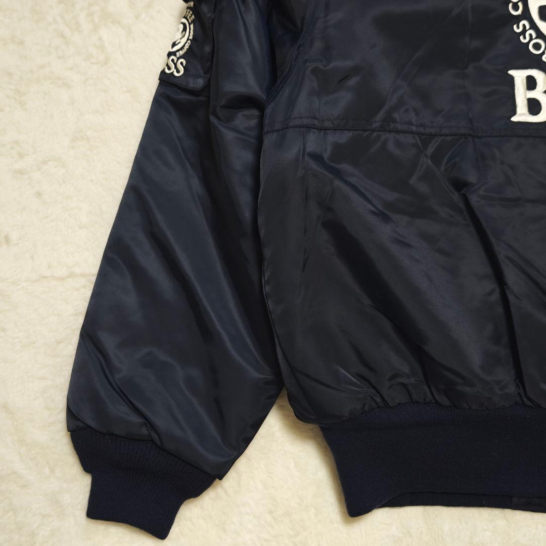 未使用級✨ボス　フライトジャケット　MA1　刺繍ロゴ　中綿スタジャン