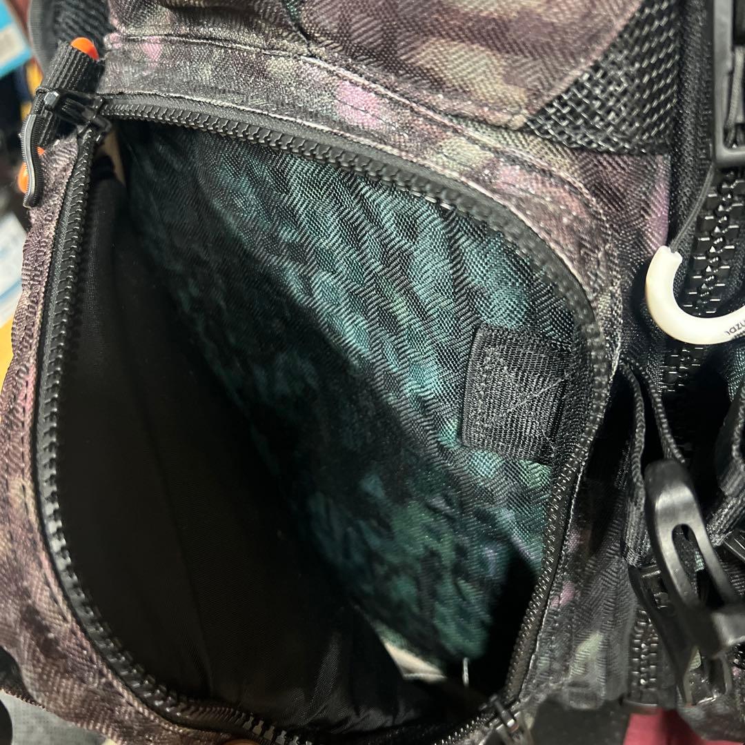 マズメ　ライフジャケット　レッドムーン