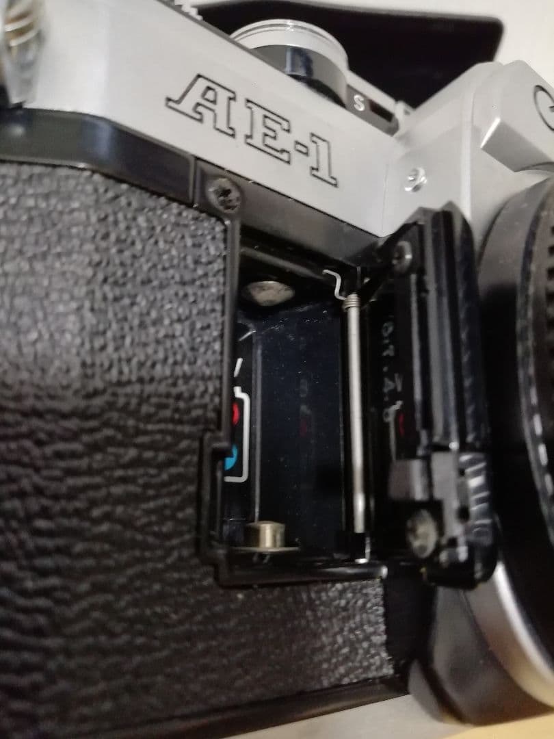 キヤノン　フィルム一眼レフ Canon AE-1