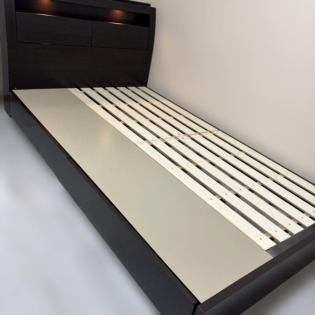 直接取引限定 ニトリ 収納大容量 セミダブルベッドフレーム LEDライト付き