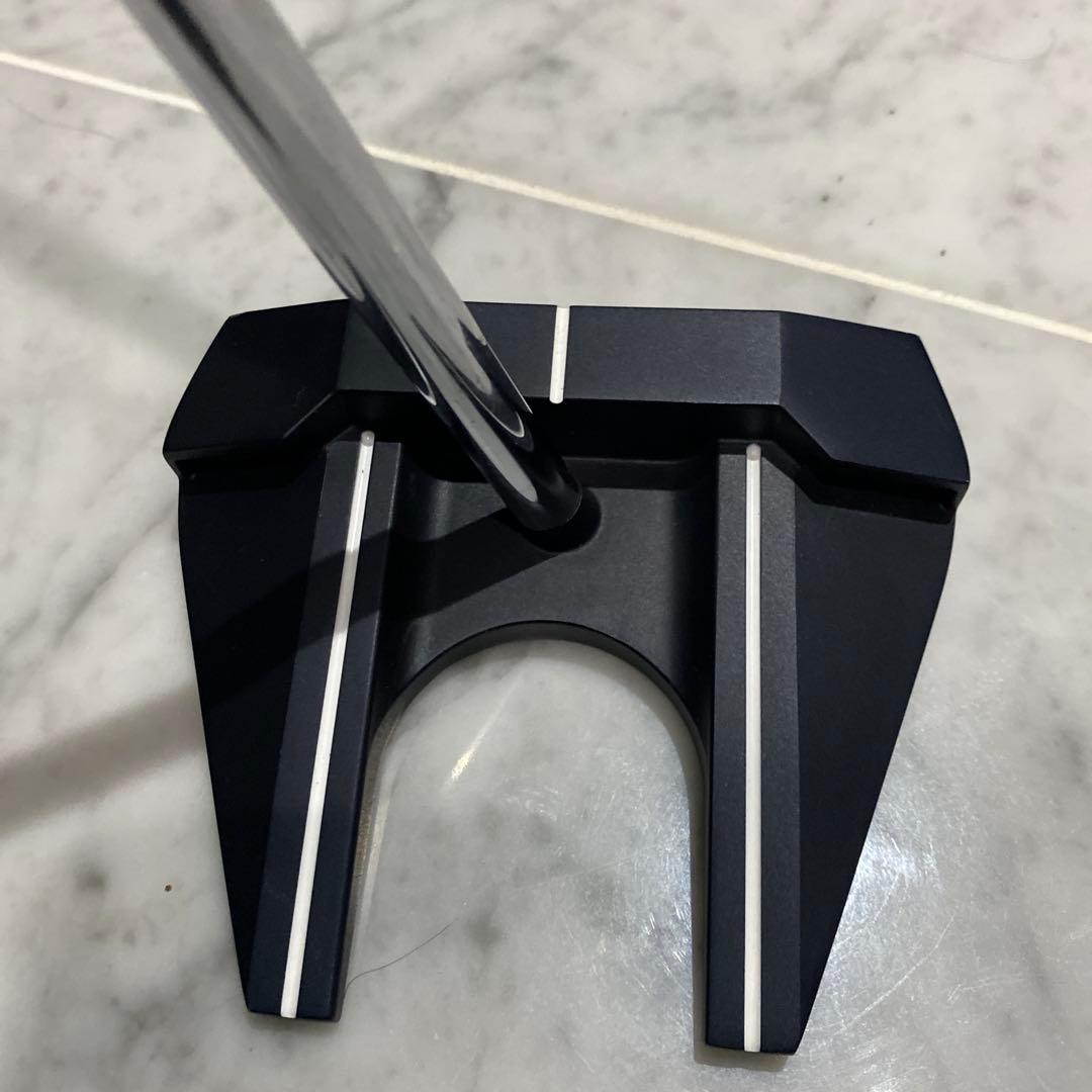 Odyssey 2 Ball パター 33インチ