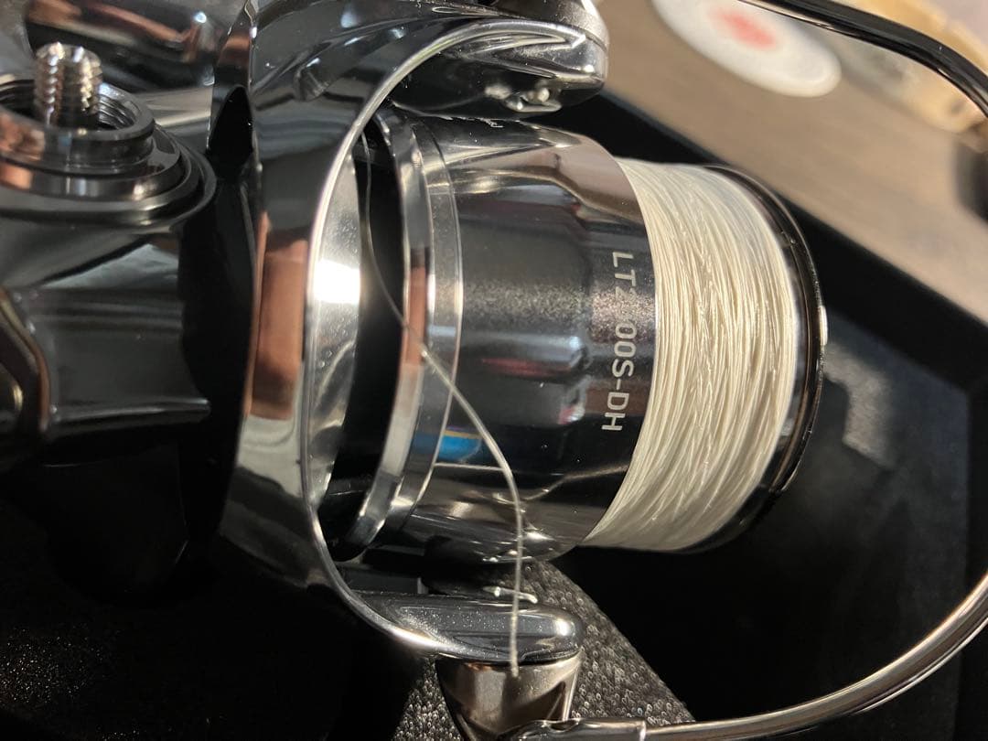 DAIWA 22 EXIST LT2500S-DH スピニングリール