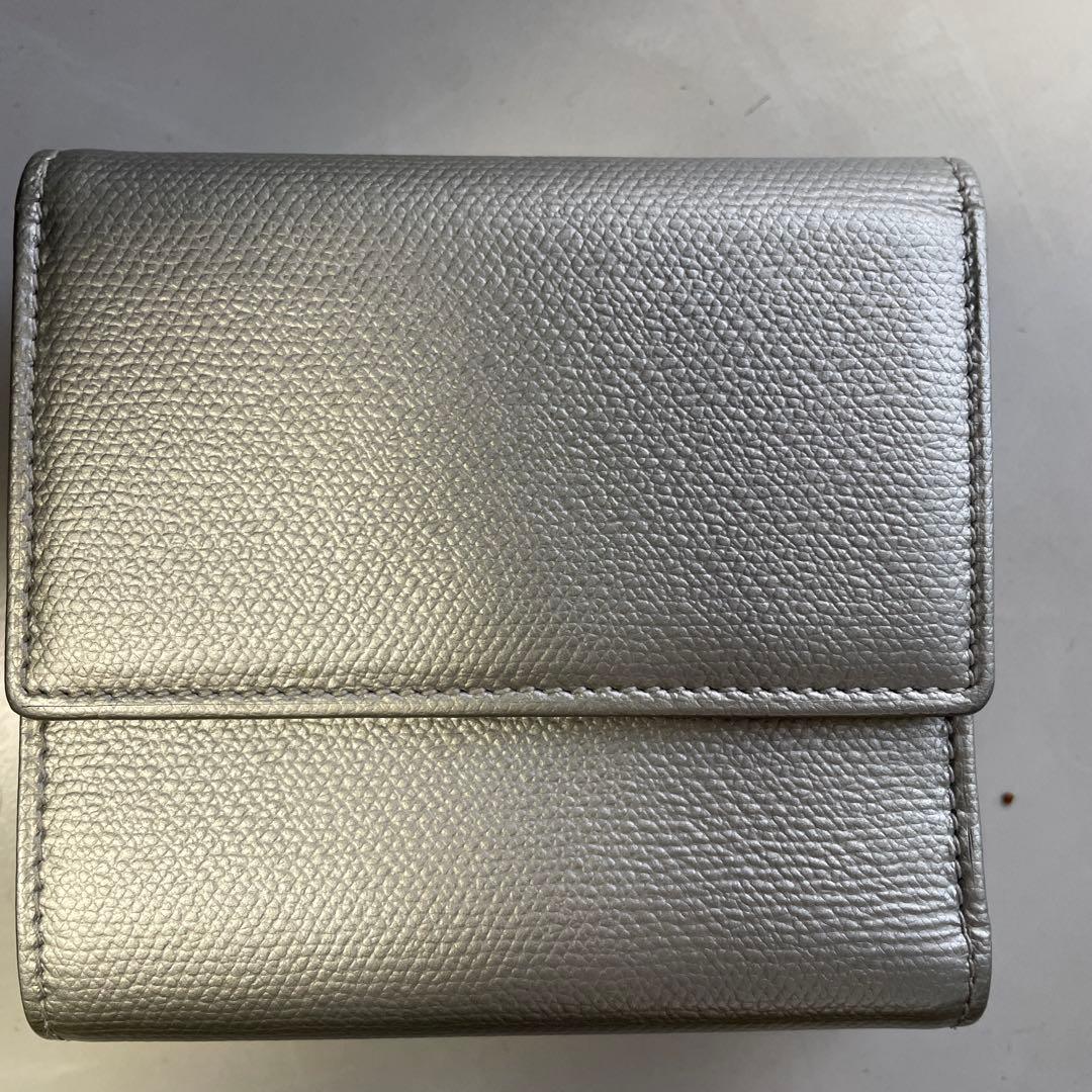 CHANEL シルバー 二つ折り財布