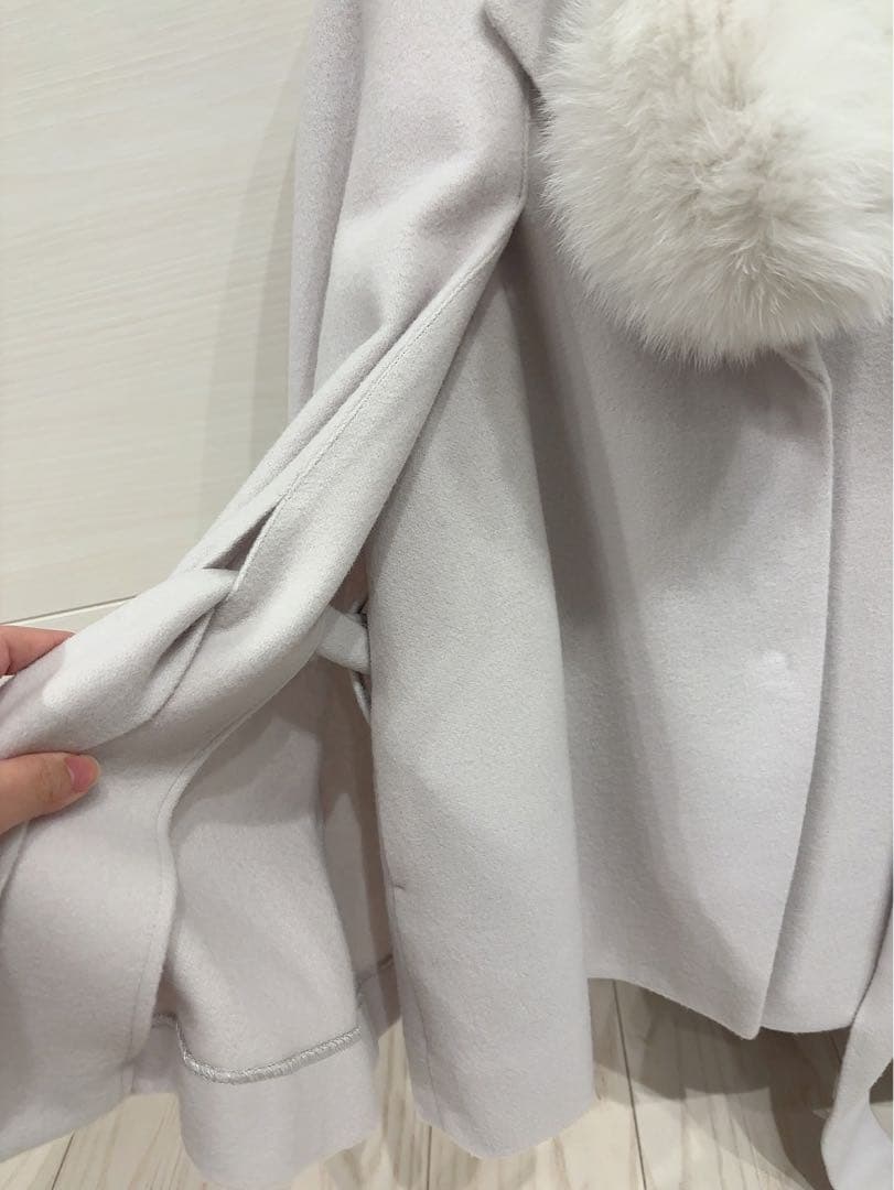 ファースリットケープコート