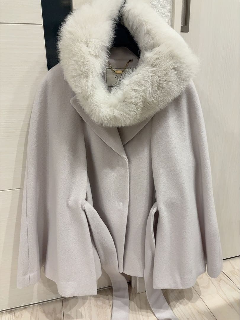 ファースリットケープコート