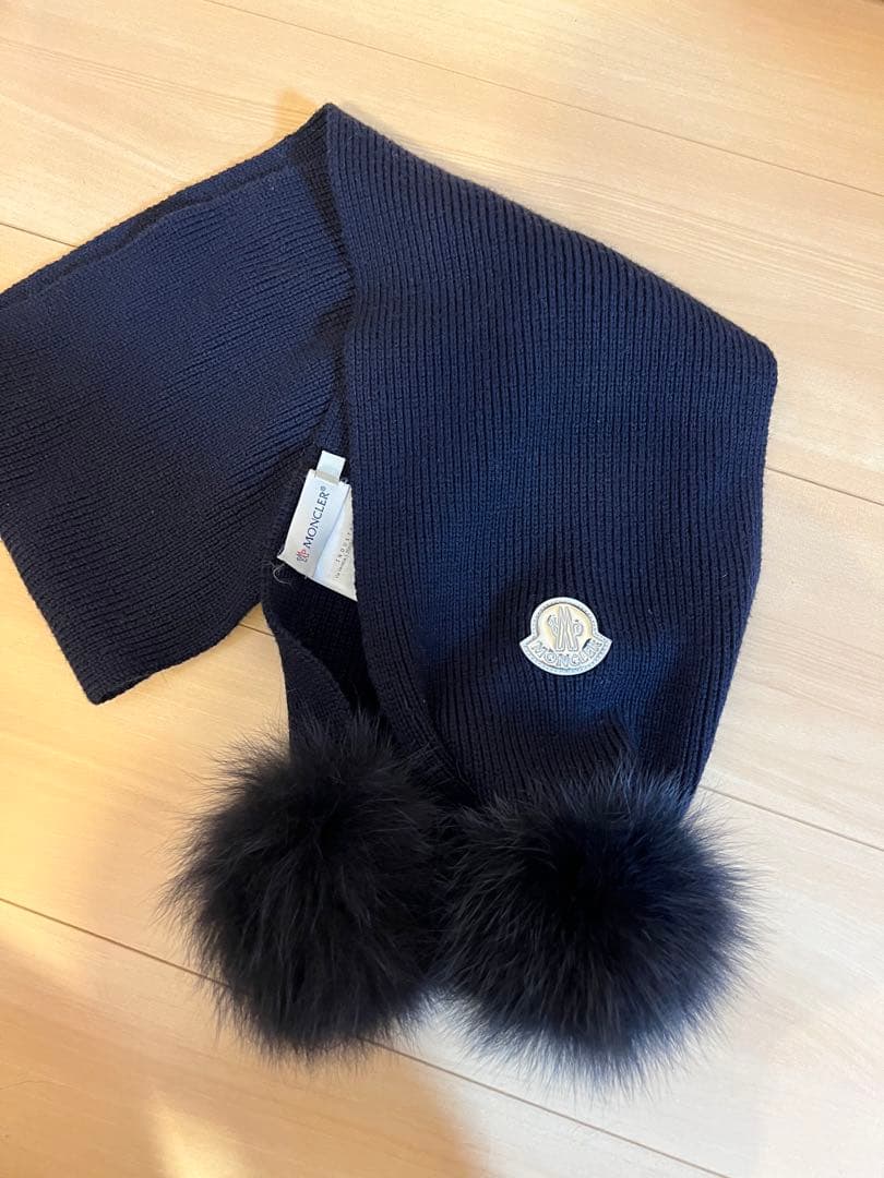 ※jijibe　MONCLER ネイビー ファー付きマフラー