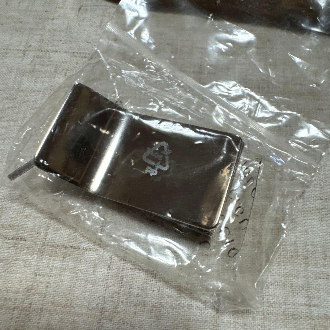 GUCCI マネークリップ 未使用品