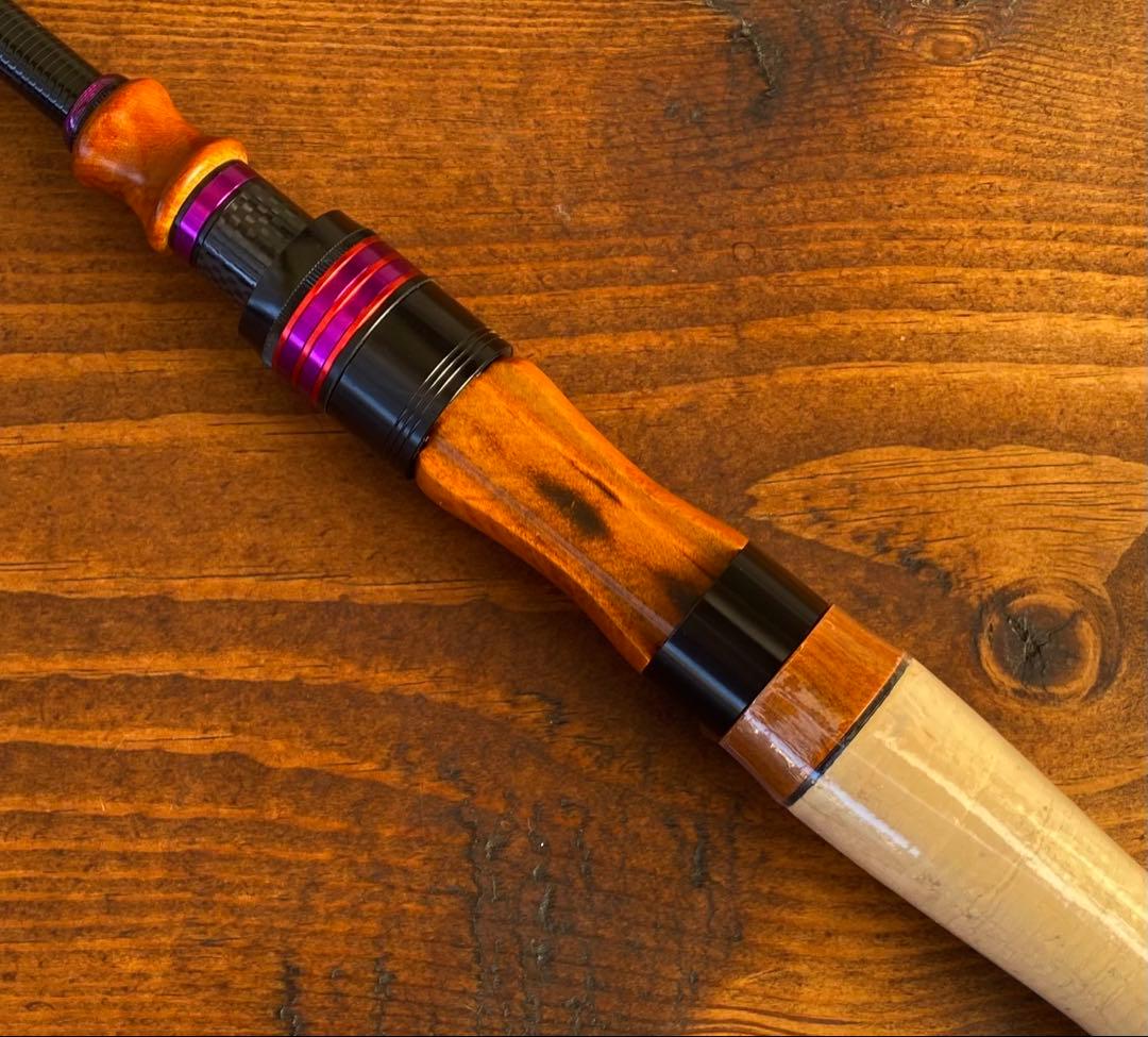 軽量　カーボンロッド　トラウトロッド　テレスコロッド　ウッドグリップ　スピニング