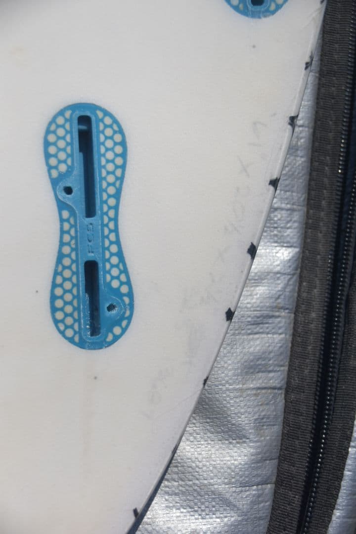 DHD Monster 6'1 大波用だけど初心者にも最適 32.5リッター