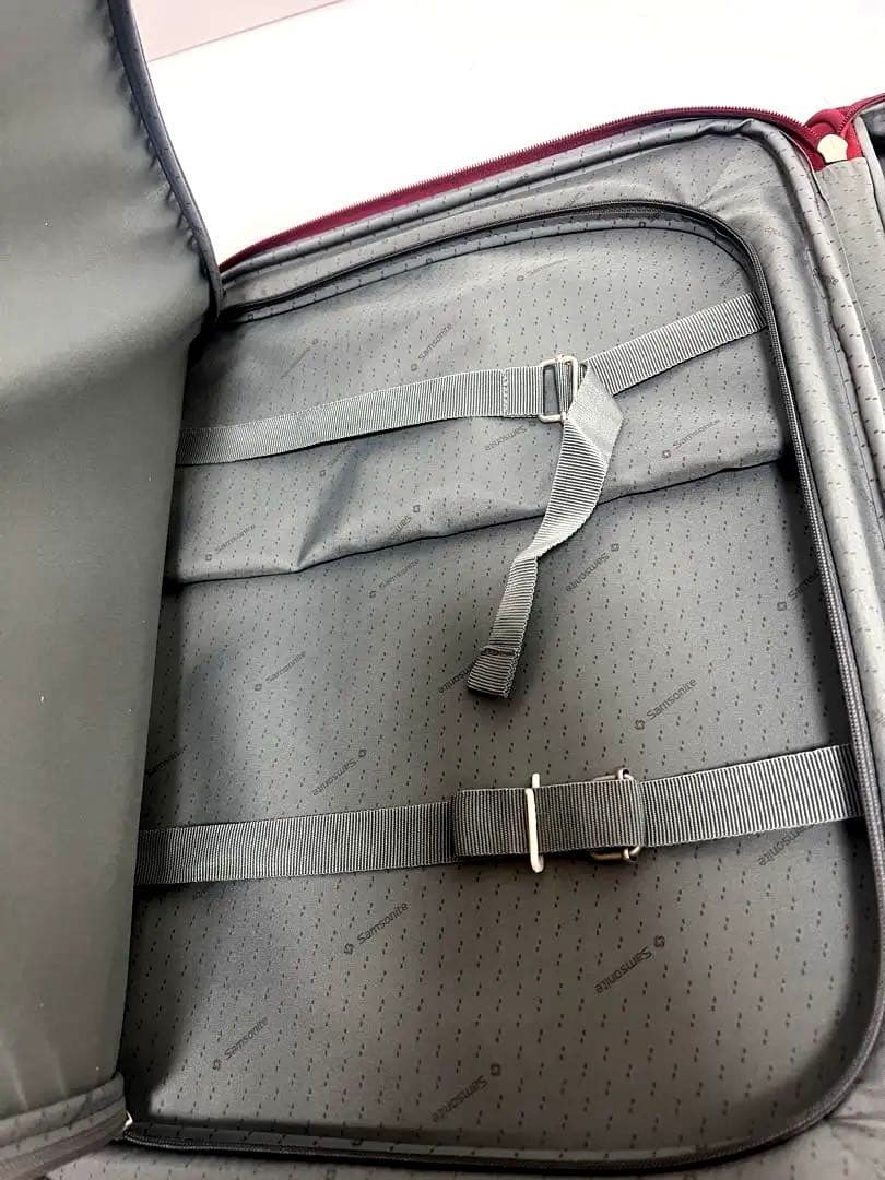 未使用品　サムソナイト　キャリーバック　軽量　機内持ち込み可　2輪　レディース