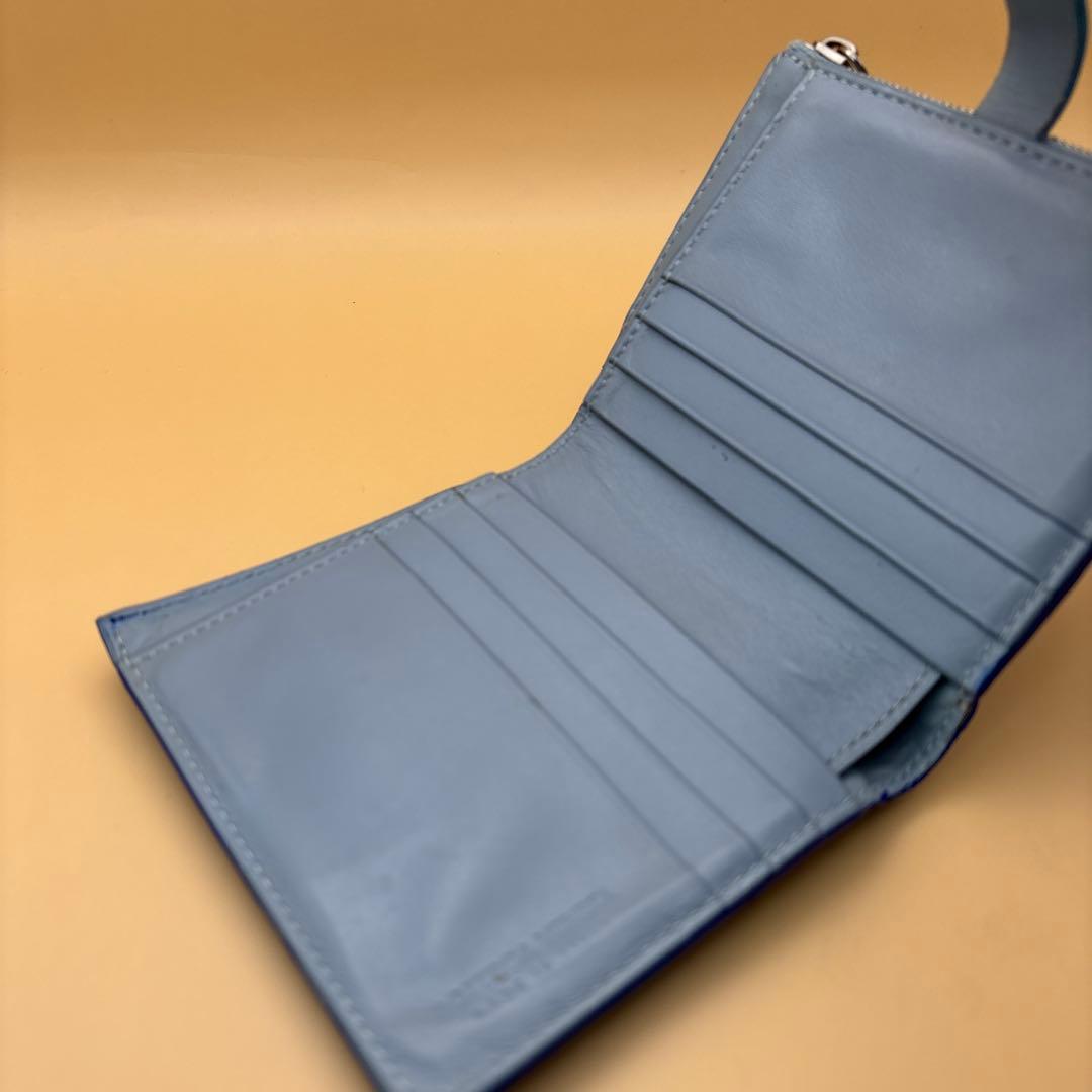 ◆正規品◆現行ボッティガヴェネタイントレチャート二つ折りサイフブルーカラー