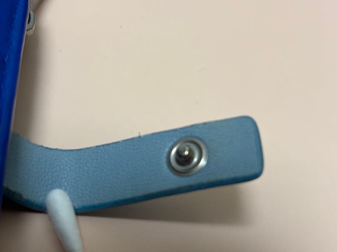 ◆正規品◆現行ボッティガヴェネタイントレチャート二つ折りサイフブルーカラー