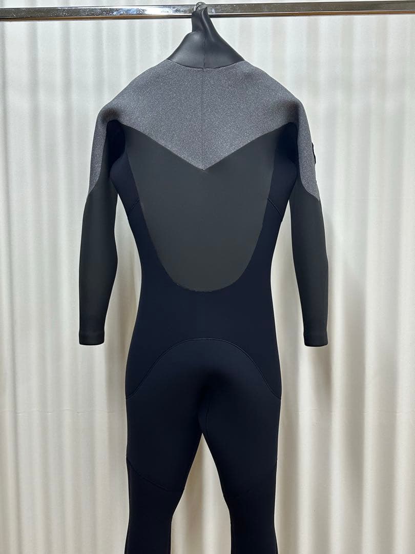 セミドライ　5/3mm ロングチェスト　M,L