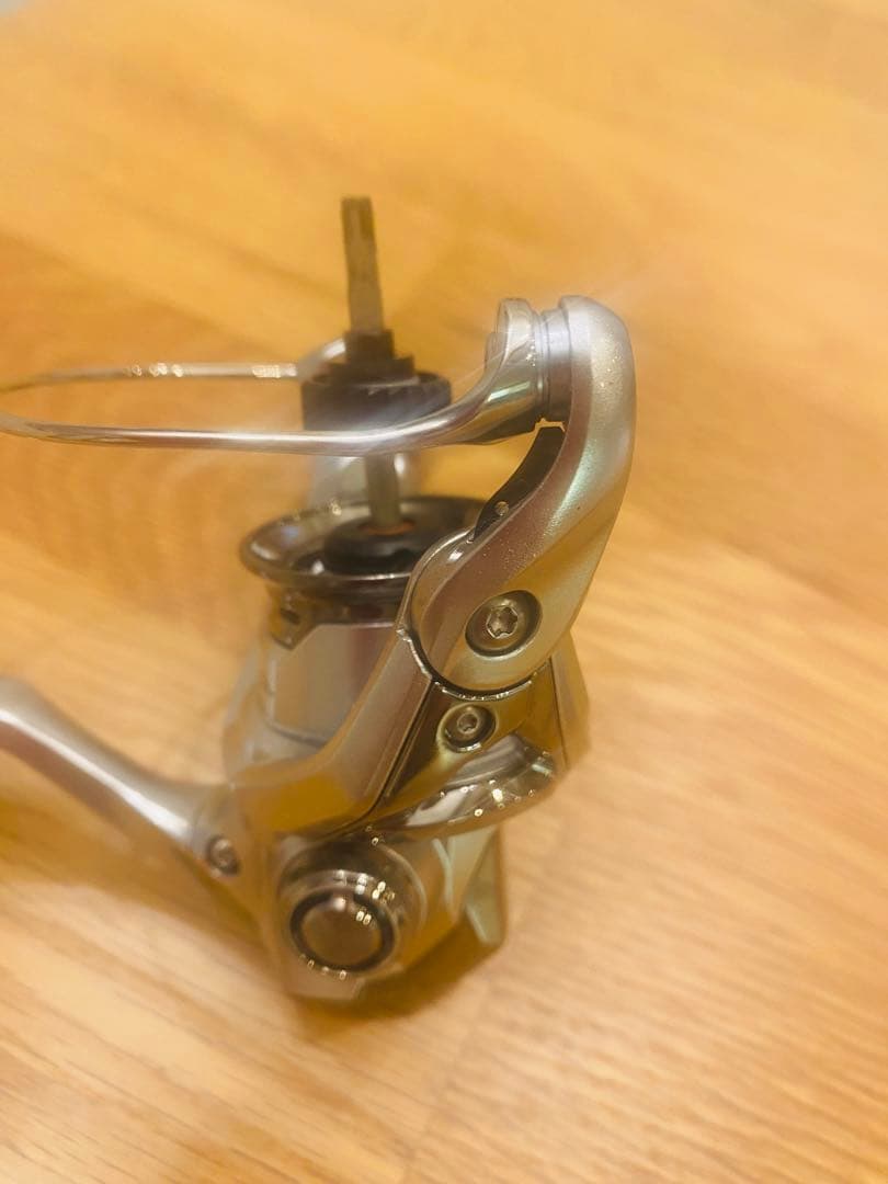 【値下げ中！】スピニングリール シマノ 23ストラディック C2000S 美品