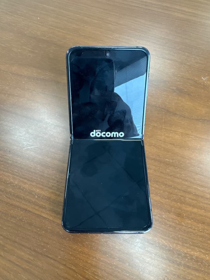 Galaxy Z Flip5 docomo グラファイト