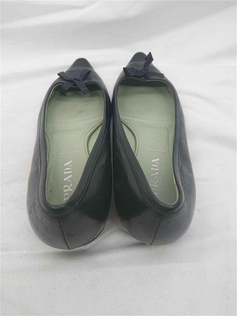 &プラダ バレエシューズ リボン レザー ブラック系 38 レディース