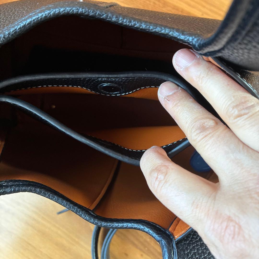 COACH レザー製黒ショルダーバッグ