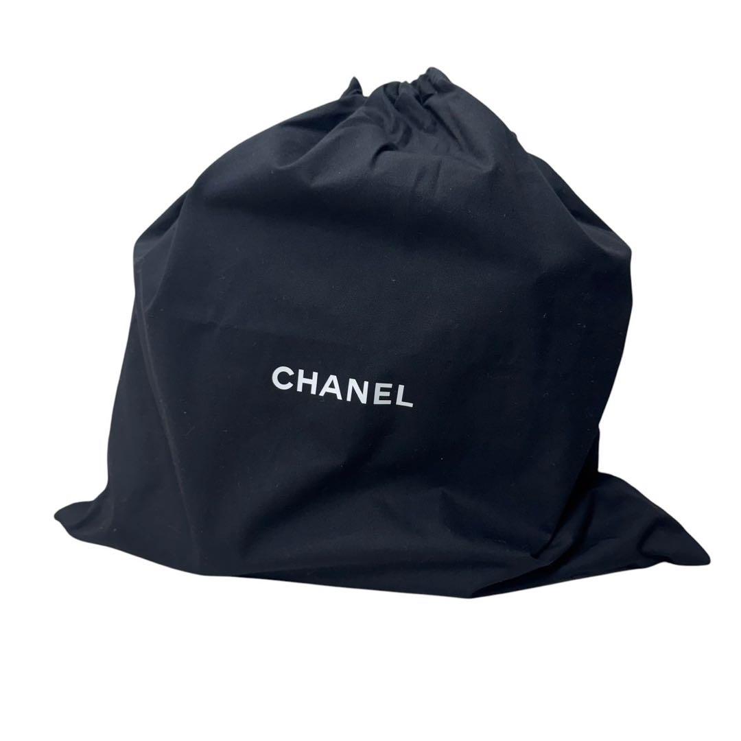 極美品　CHANEL シャネルドーヴィル　スモールショッピングバッグ