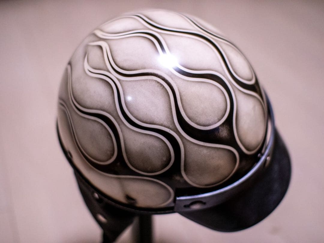 M 新品未使用　ポリヘル　ポリス　ヘルメット アイボリーエイジング黒フレア