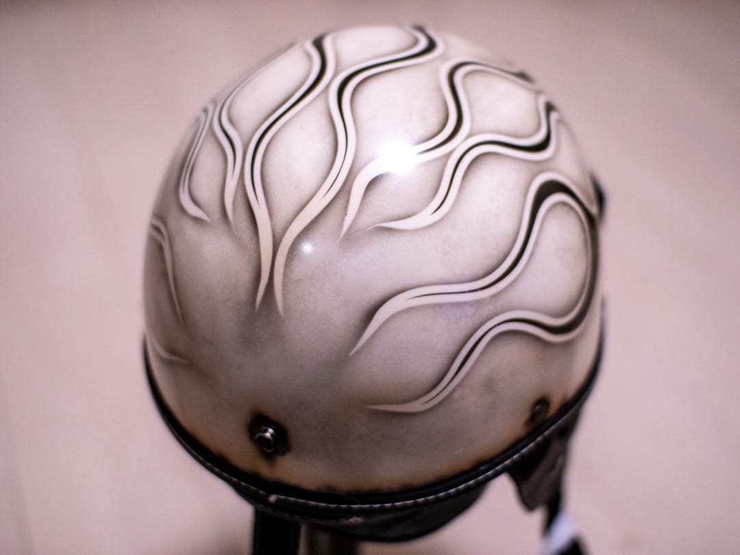 M 新品未使用　ポリヘル　ポリス　ヘルメット アイボリーエイジング黒フレア