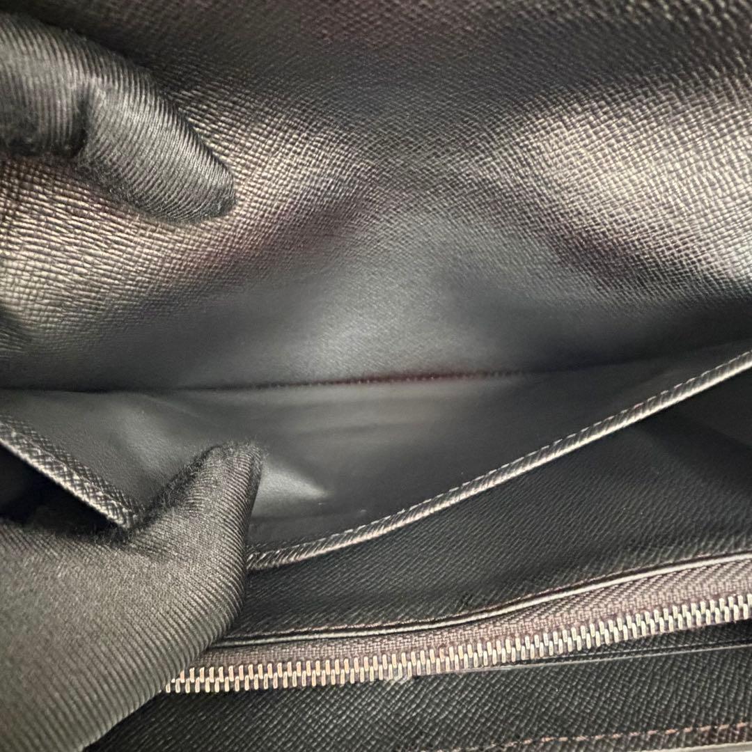 ルイヴィトンポルトフォイユ ツイスト エピレザー ロングウォレット 863