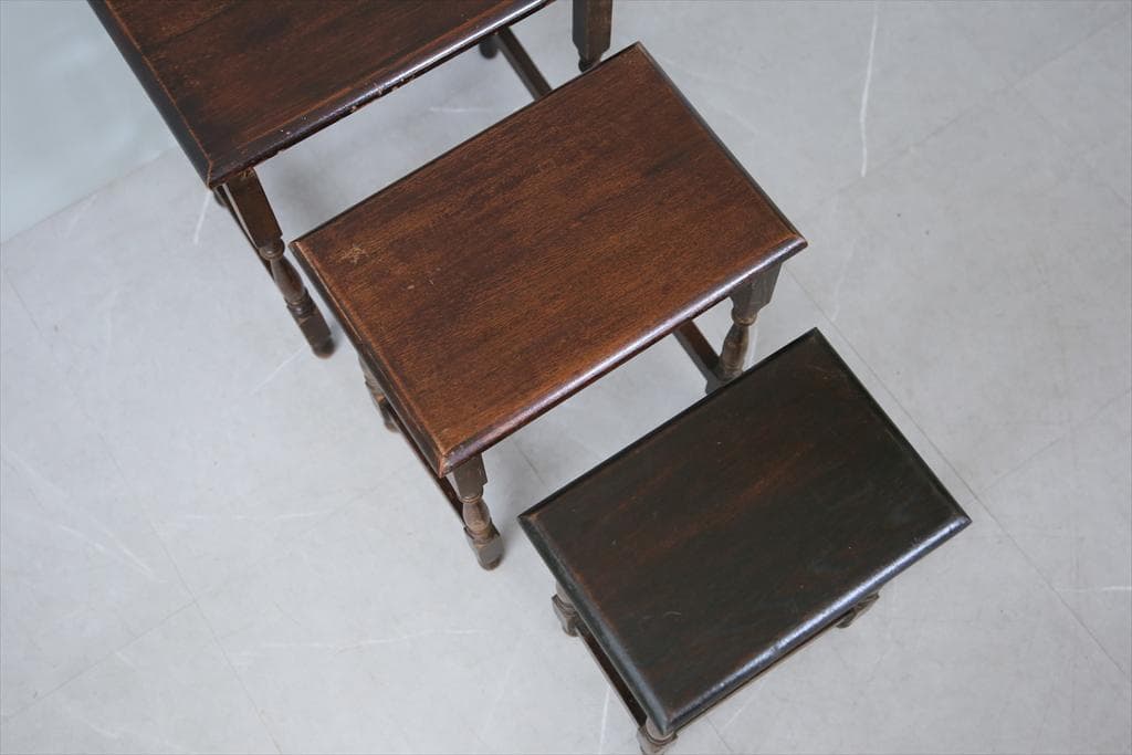 英国アンティーク木製ネストテーブル3台/収納式机サイドテーブル飾り棚(84-45