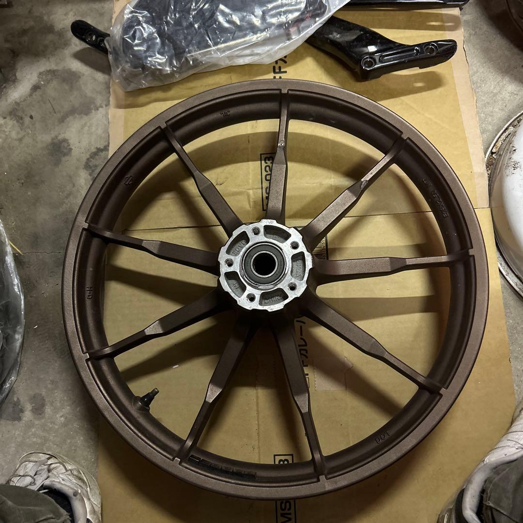 HD FXLRSTフロントホィール撤去品純正品