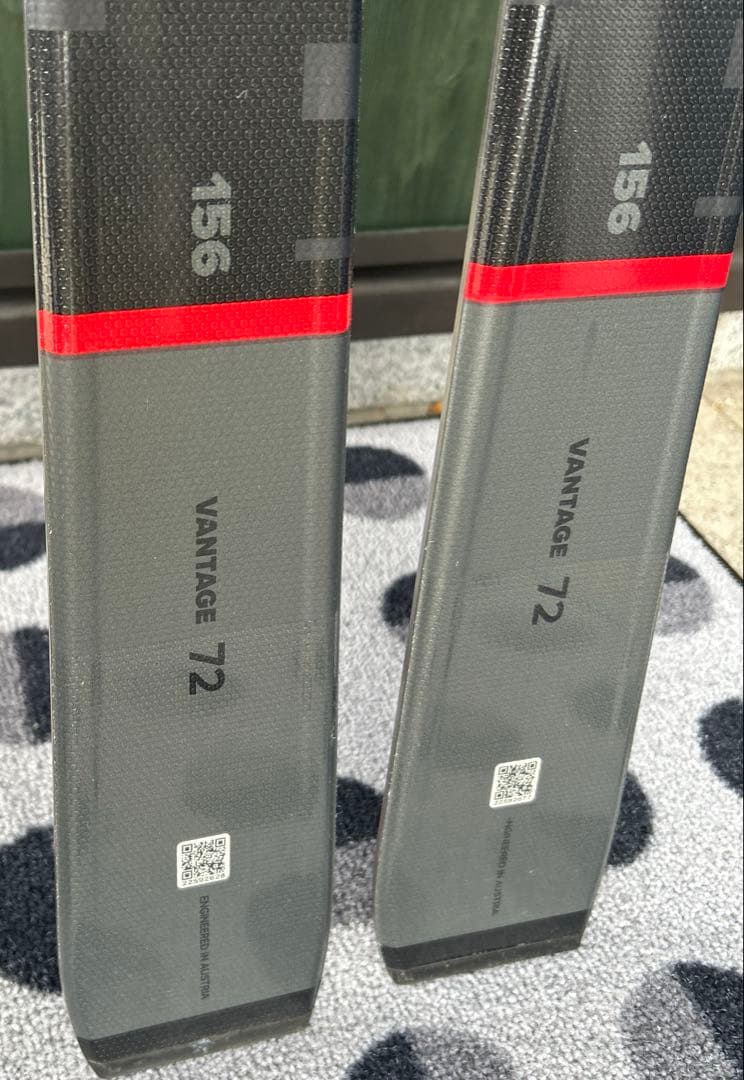 ATOMIC スキー板 ブラック レッド バインディング付き