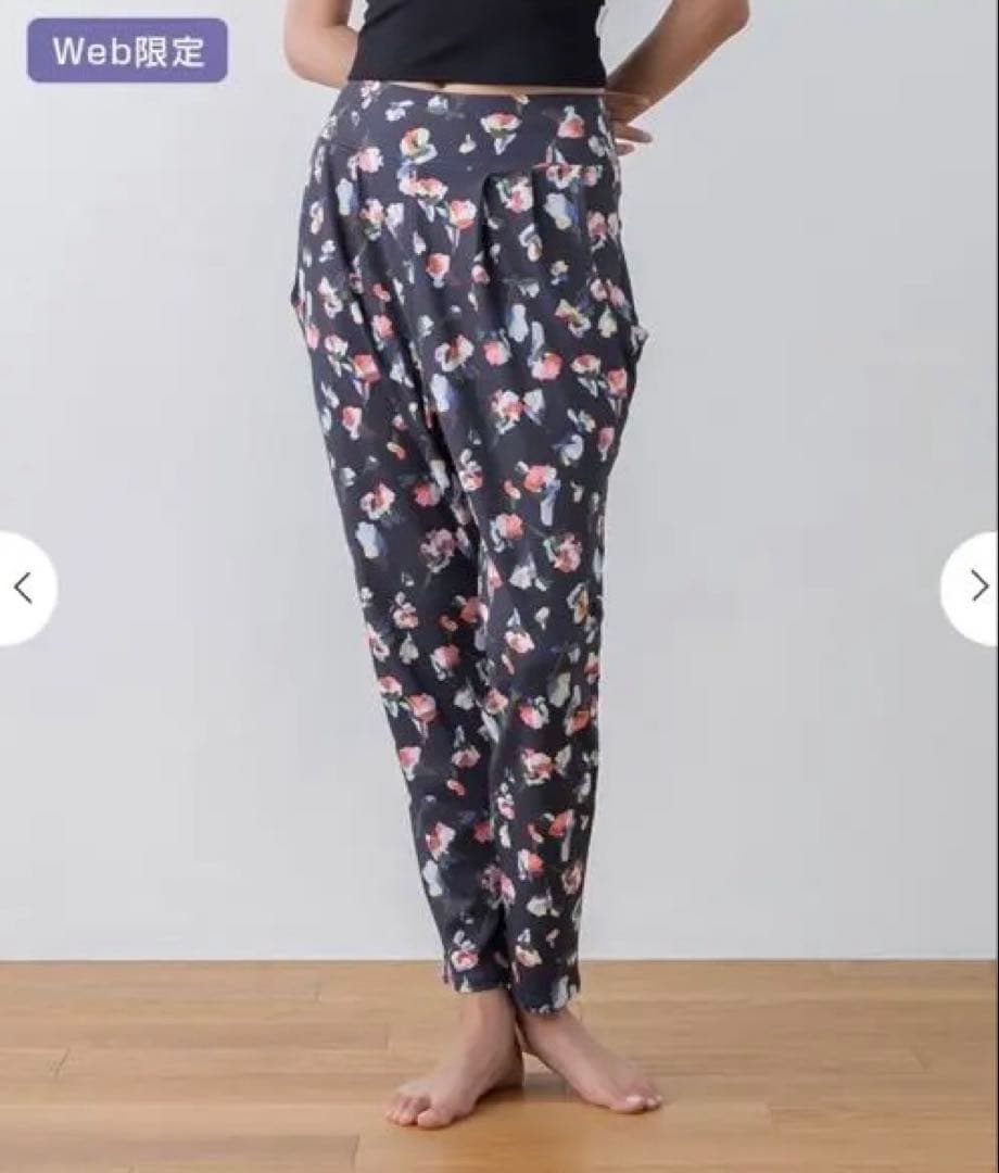 【SUKALA】ローズプリントジョガーパンツ