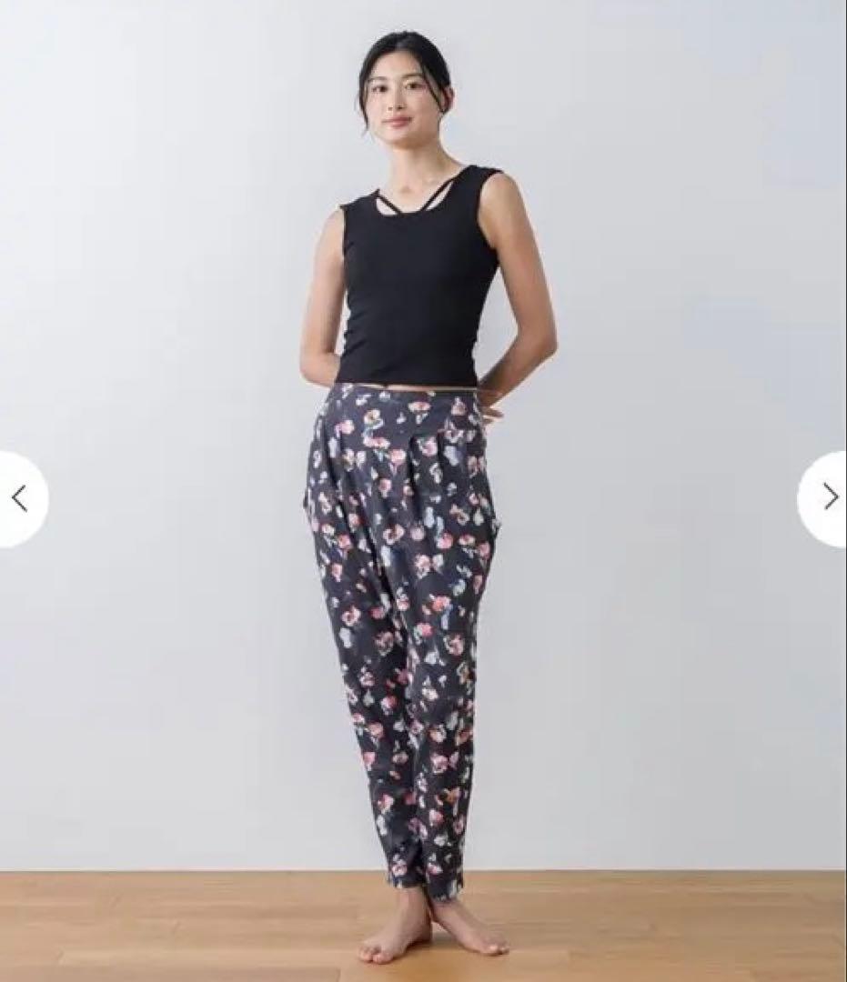 【SUKALA】ローズプリントジョガーパンツ