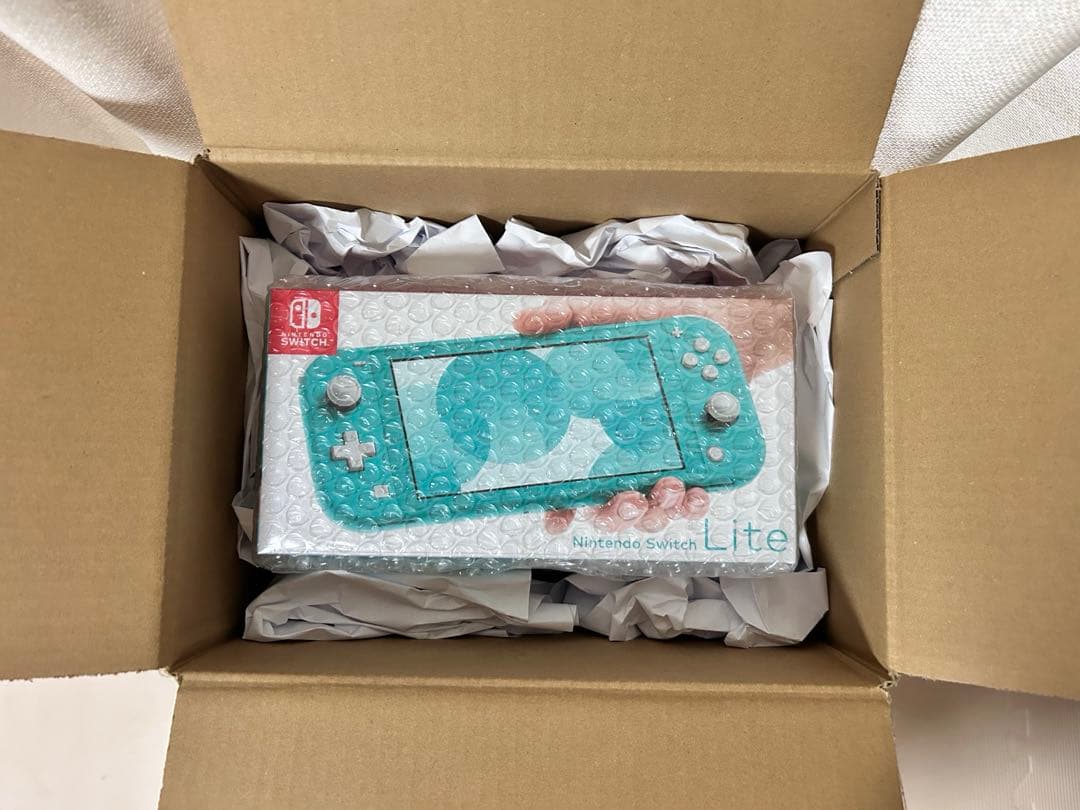 Nintendo Switch lite ターコイズブルー　スイッチライト