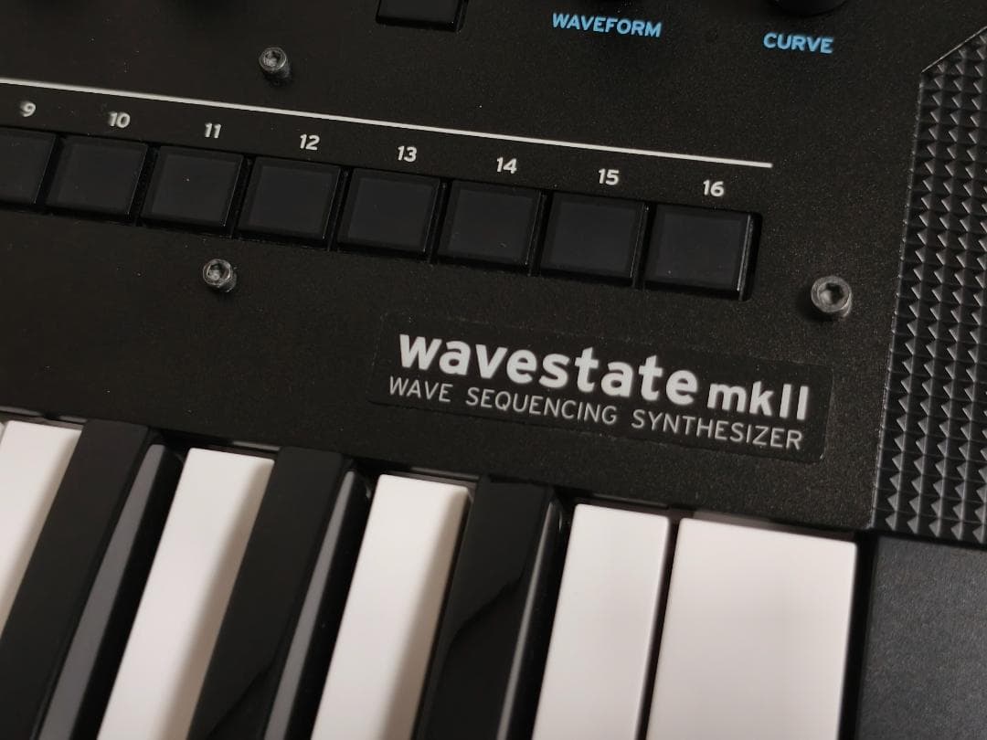鍵盤楽器 Korg Wavestate mk2