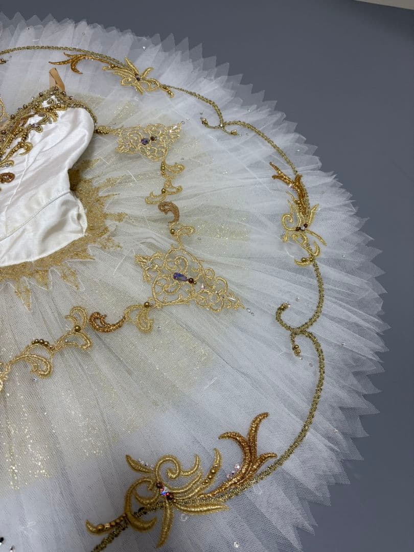 バレエ衣装　トレスピコ　パキータエトワールキトリグランパ　チュチュ