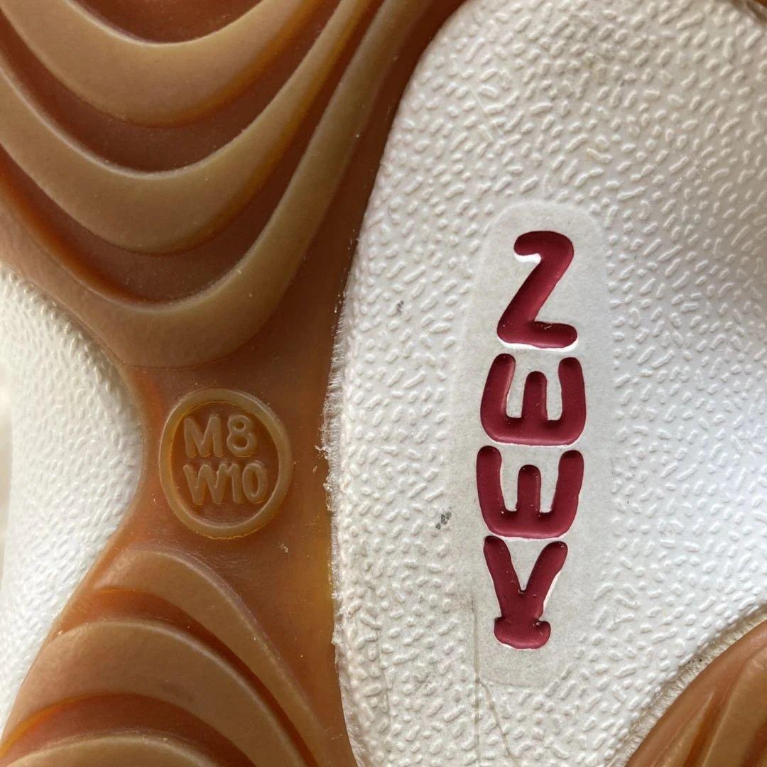 KEEN YOGUI サンダル　ペイズリー柄　ホワイト　26cm