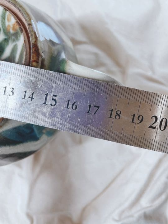 新品⭐︎沖縄　やちむん　ポット　菊紋　グリーン　白　白地