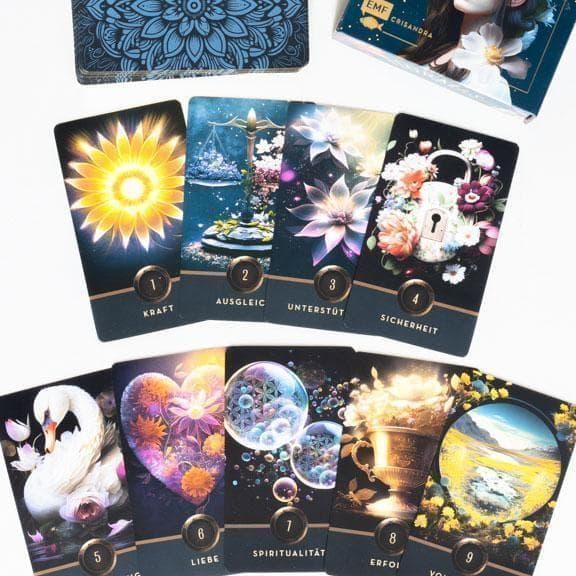 【正規品ルノルマンカード】入手困難品✨ドイツ発✨ラグジュアリー＆エレガント✨金縁