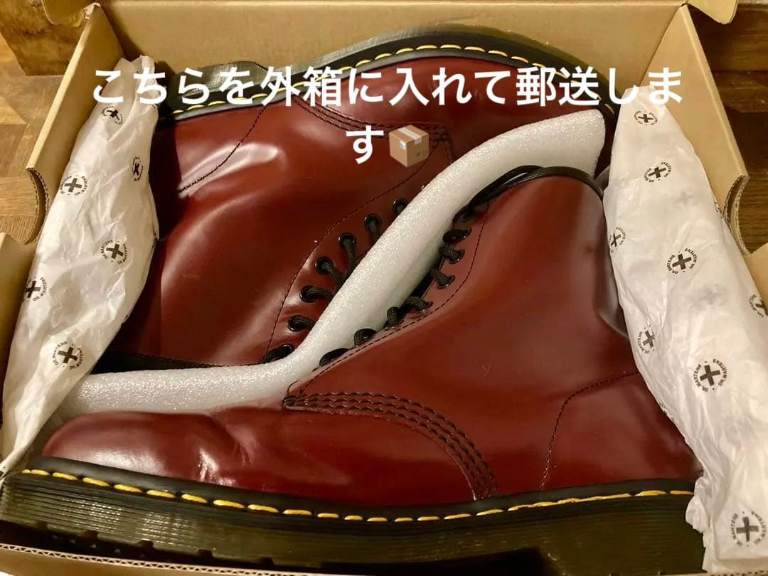 Dr. Martens チェリーレッド(UK9)8ホールブーツ