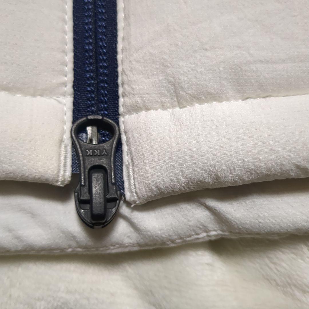 オークリー フード付き中綿入り 袖着脱可能 ホワイト XL未使用品！