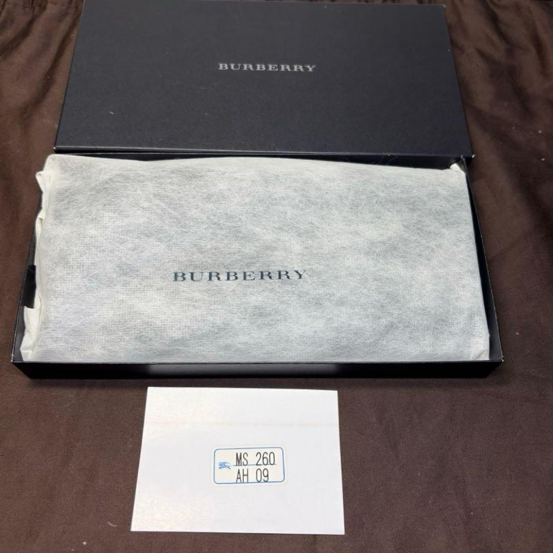 新品未使用　burberryバーバリー長財布２つ折りシルバー金具　ブラックレザー