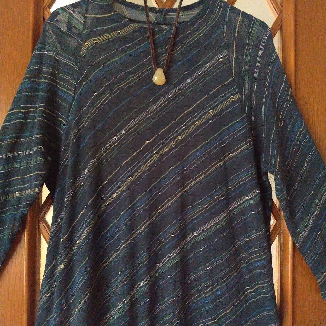 美品、ヨーガンレールチュニック　七分袖　さらりと気持ち良い生地感