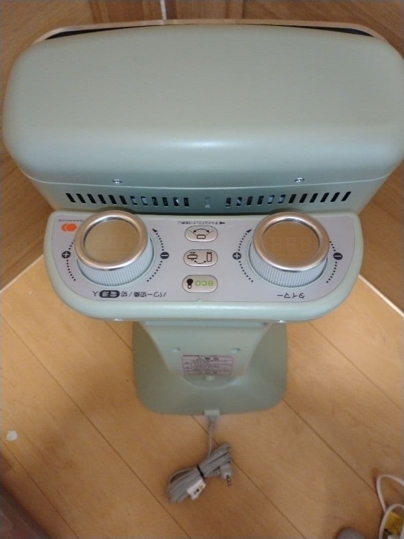 極美品アラジン　グラファイトヒーター　CAH-2G10EY-G 2022製