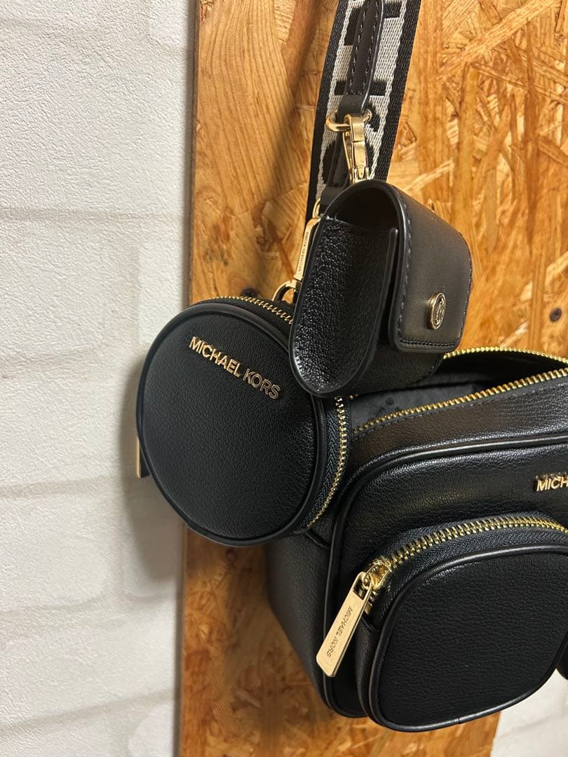 本日のみ値下げMICHAEL KORS ブラックショルダーバッグ