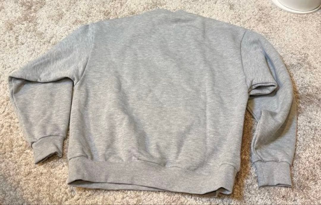 【ktm】 AccoladeクルーネックプルオーバーライトグレーS